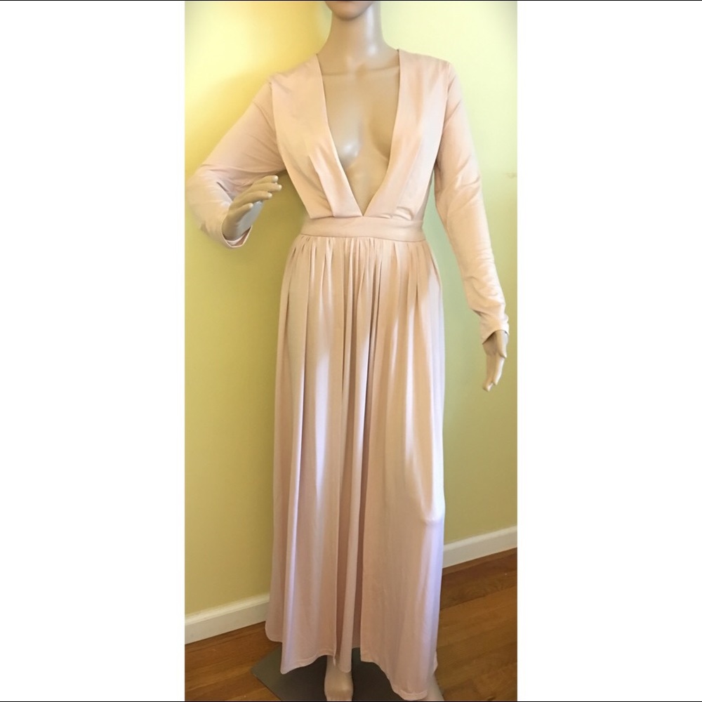 LONG SLEEVE SALMON COLOR MAXI DRESS SIZE M